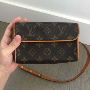(SOLD) Louis Vuitton Florentine Belt Bag - XS